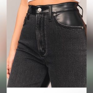 Abercrombie & Fitch Mixed Fabric Curve Love Ultra High Rise Ankle Straight Jean